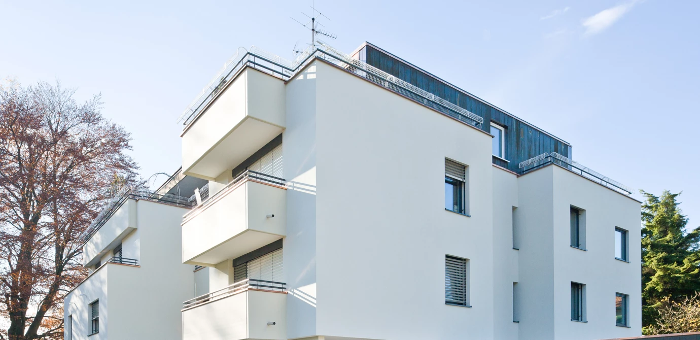 Wärmedämmverbundfassade NACH der Sanierung Wärmedämmverbundfassade NACH der Sanierung